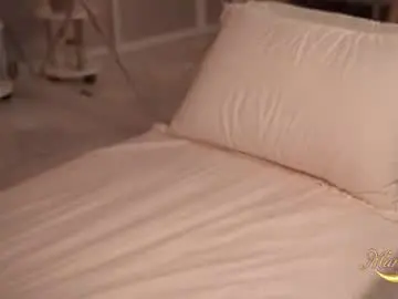Chaturbate Best live sex cam show of marylunamay