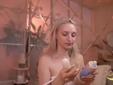 Chaturbate Sex Cam of marylunamay