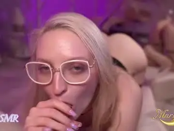 Chaturbate Watch Live Sex Cams of marylunamay