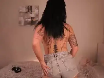 Chaturbate Sex Chat of pauline_2005