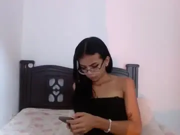 Chaturbate Nude Webcam of violet_ak2