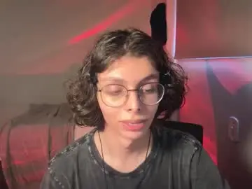 Chaturbate Adult Webcam of ari_dom_femboy