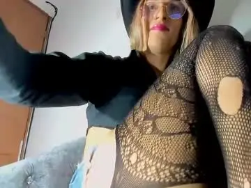 Chaturbate Live Sex Cam of sweetdesaire