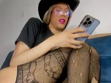 Chaturbate Watch Live Sex Cams of sweetdesaire