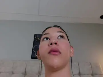 Chaturbate Sex Cam of amber_hot22