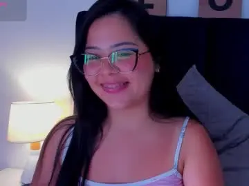 Chaturbate Live Sex Cam of annye01_