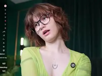 Chaturbate Live Porn of aria_vox