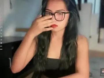 Chaturbate Free Porn Cam of miadarling_xx