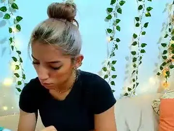 Chaturbate Private Sex Chat of petite_blossom4