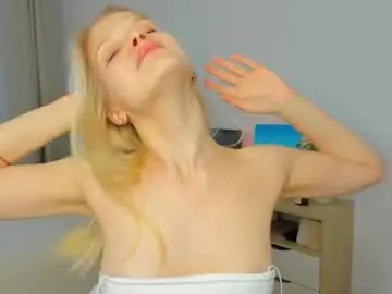 Chaturbate Sex Cam of xloe_queen