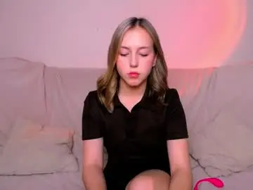 Chaturbate Live Sex Cam of cindylovesmith