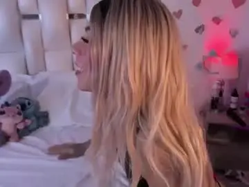 Chaturbate Live Sex of darlyn_tenderhot__