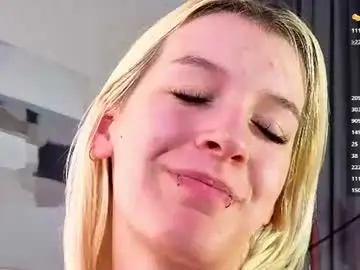 Chaturbate Best live sex cam show of dorarindels