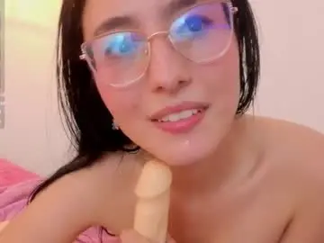 Chaturbate Nude Webcam of emily_vermont