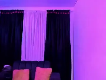 Chaturbate Live Sex Cam of tabitapurple