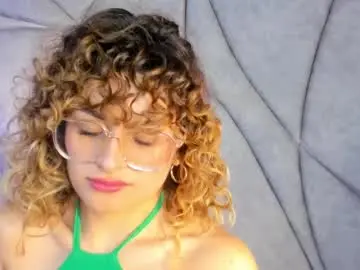 Chaturbate Nude Webcam of emili_rouse_