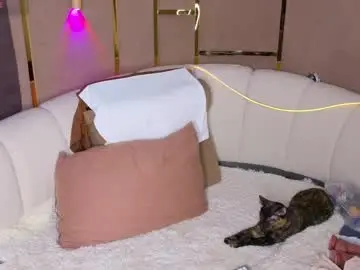 Chaturbate Best live sex cam show of emilytrays