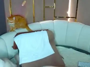 Chaturbate Adult Webcams of emilytrays