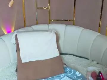 Chaturbate Adult Webcams of emilytrays