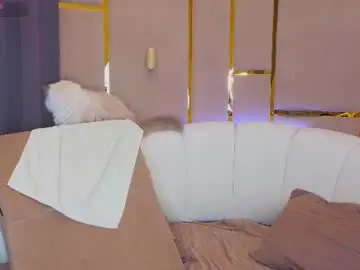 Chaturbate Live Sex Cam of emilytrays