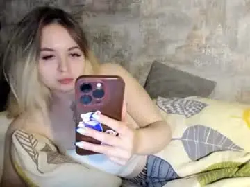 Chaturbate Sex Cam of green_eyes_twinkl