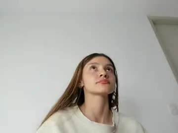Chaturbate Sex Cam of evelin_gh1