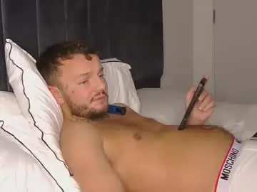 Chaturbate Sex Cam of cutescottishlad