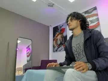 Chaturbate Live Porn of damian_vadim