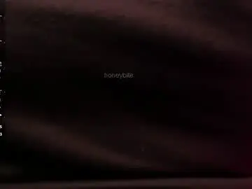 Chaturbate Live Sex Cam of honey_bitee