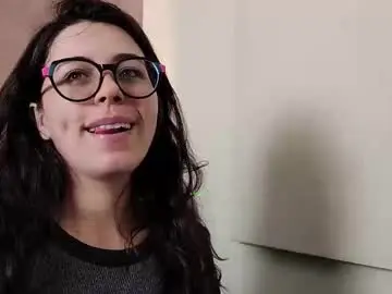 Chaturbate Live Sex Cam of irinasweet1