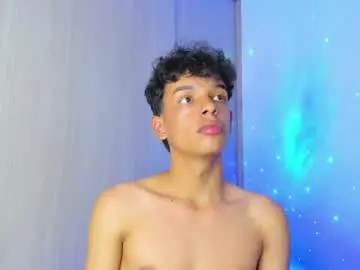 Chaturbate Adult Webcam of maxfrost1