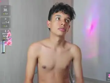 Chaturbate Free Porn Cam of maxfrost1