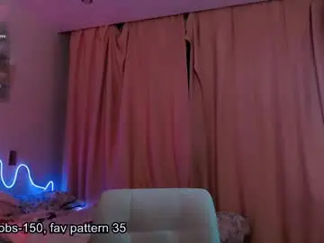 Chaturbate Live Sex Cam of meow_on_da_cam