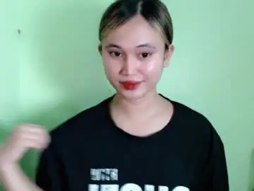 Chaturbate Live Sex of ursweet_athisa18