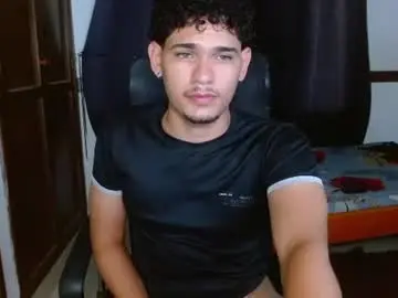 Chaturbate Free Porn Cam of zyrosxk