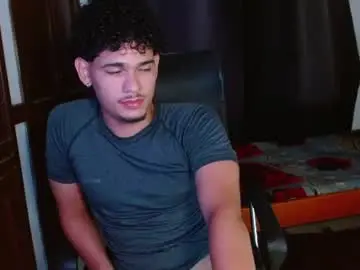 Chaturbate Watch Live Sex Cams of zyrosxk
