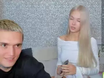 Chaturbate Live Sex Cam of eshcka