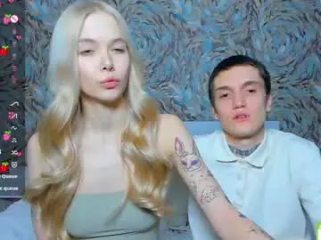 Chaturbate Live Sex Cam of eshcka