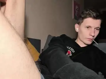 Chaturbate Sex Chat of kevin_hornyyy