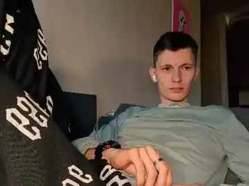 Chaturbate Adult Webcam of kevin_hornyyy