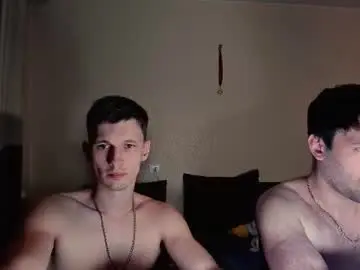 Chaturbate Sex Cam of kevin_hornyyy