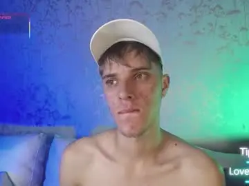 Chaturbate Live Porn of robbinblaze