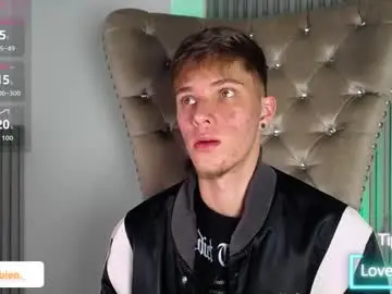 Chaturbate Adult Video Chat of robbinblaze