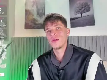 Chaturbate Best live sex cam show of robbinblaze