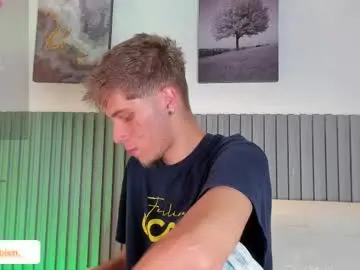 Chaturbate Free Porn Cam of robbinblaze