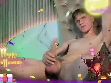 Chaturbate Watch Live Sex Cams of robbinblaze