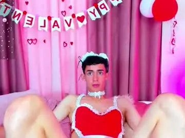 Chaturbate Best live sex cam show of starboyy_77