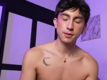 Chaturbate Nude Webcam of sweettaaron