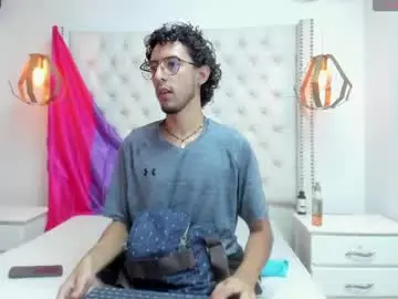 Chaturbate Best live sex cam show of leo_sanz6