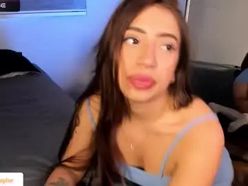 Chaturbate Live Sex Cam of merida_taylor_